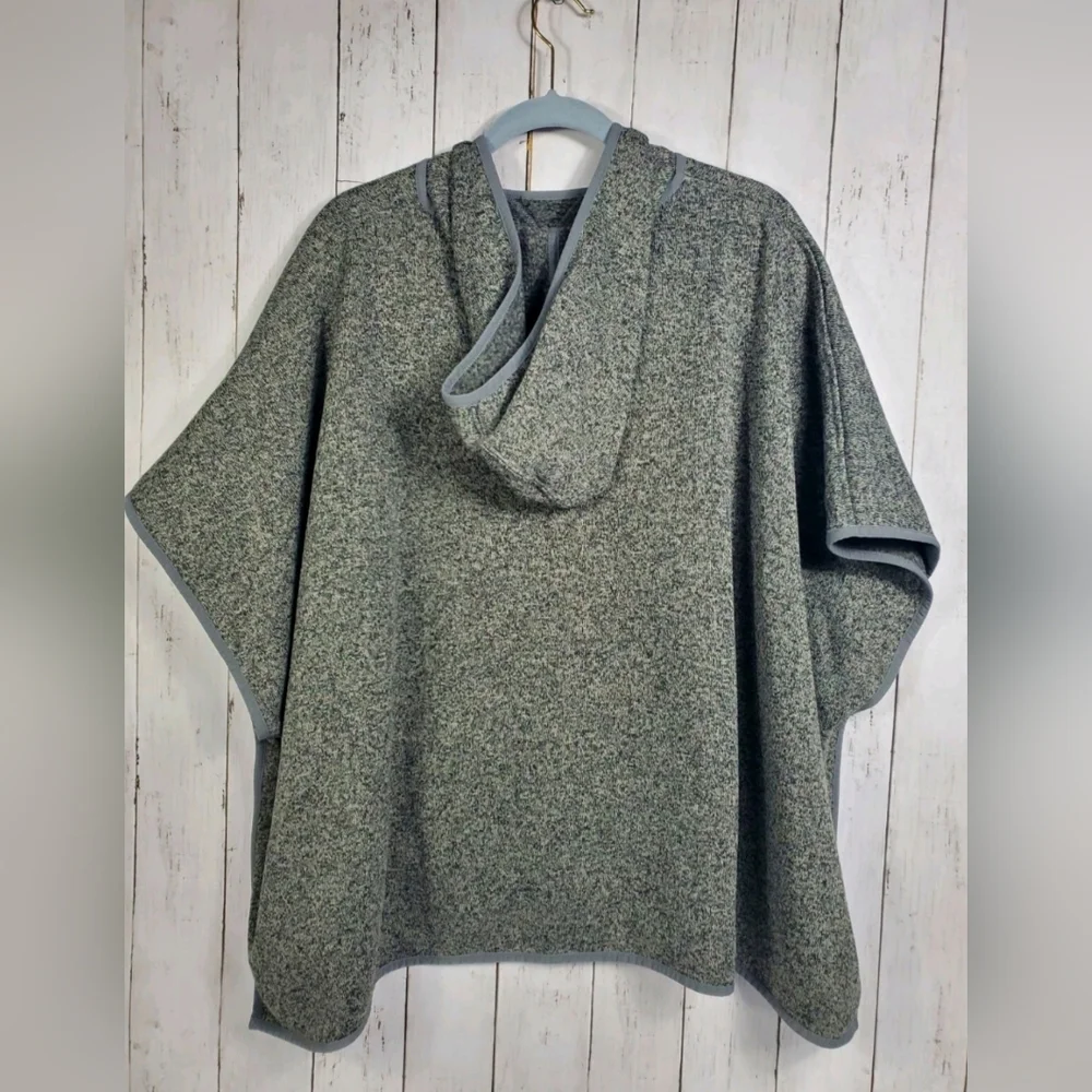 EDDIE BAUER WOMEN'S RADIATOR FLEECE PONCHO M/L